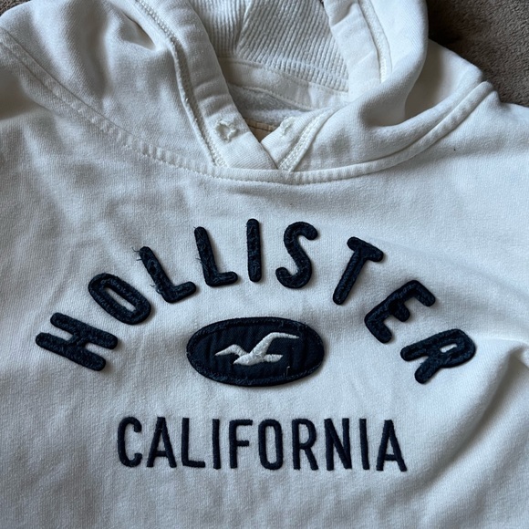 Oversized White Hollister Hoodie - Picture 3 of 6